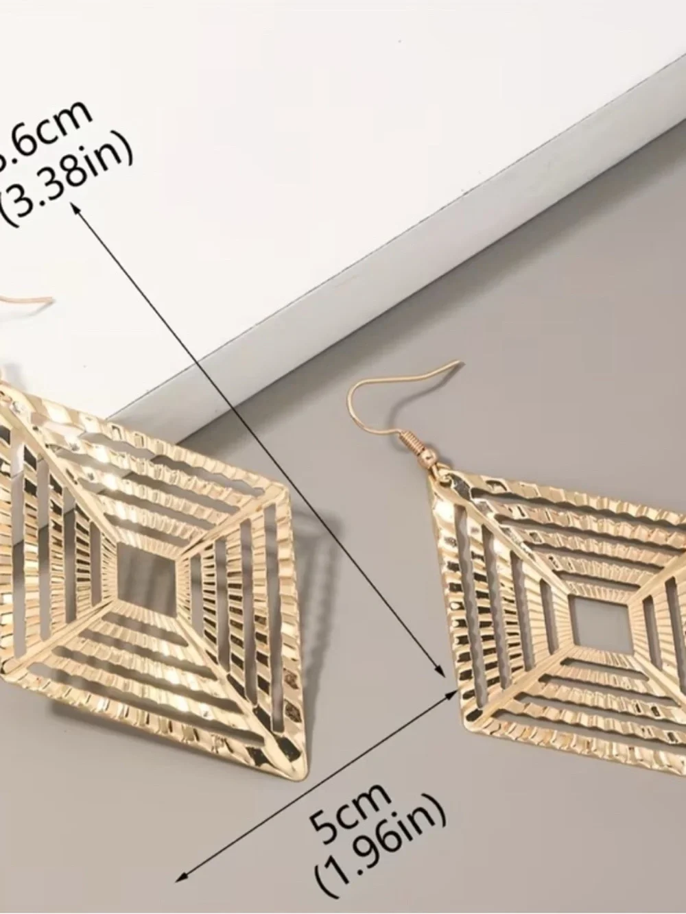 The Unbranded Brand lightweight gold